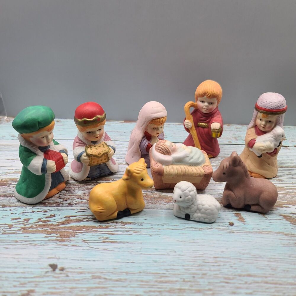 Vintage Childlike Nativity Set 9 Pc Holy Family Figures Christmas Decor